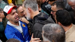 Španjolski kralj Felipe posjećuje Paiportu nakon jakih kiša koje su uzrokovale poplave