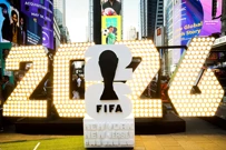 Logo SP-a na Times Squareu u New Yorku, Foto: Brendan McDermid/File Photo/REUTERS