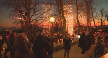 Advent pod lanternom