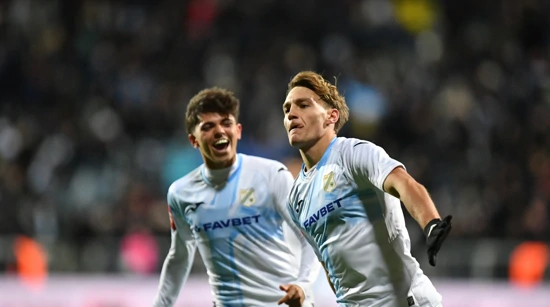 Toni Fruk i Samuele Vignato u slavlju