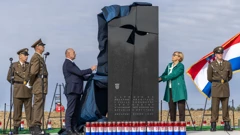 Otkrivanje spomen-obilježja u Sotinu 