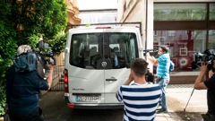 Dovođenje uhićenih iz KB Sveti Duh  