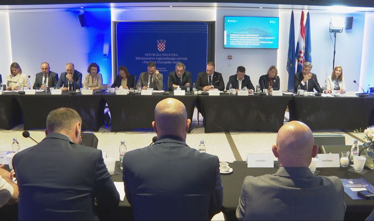 Na Braču zasjeda Otočno vijeće, sudjeluje premijer Plenković
