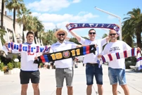 Navijači Hajduka uoči utakmice Hajduk - PAOK, Foto: Ante Cizmic /CROPIX