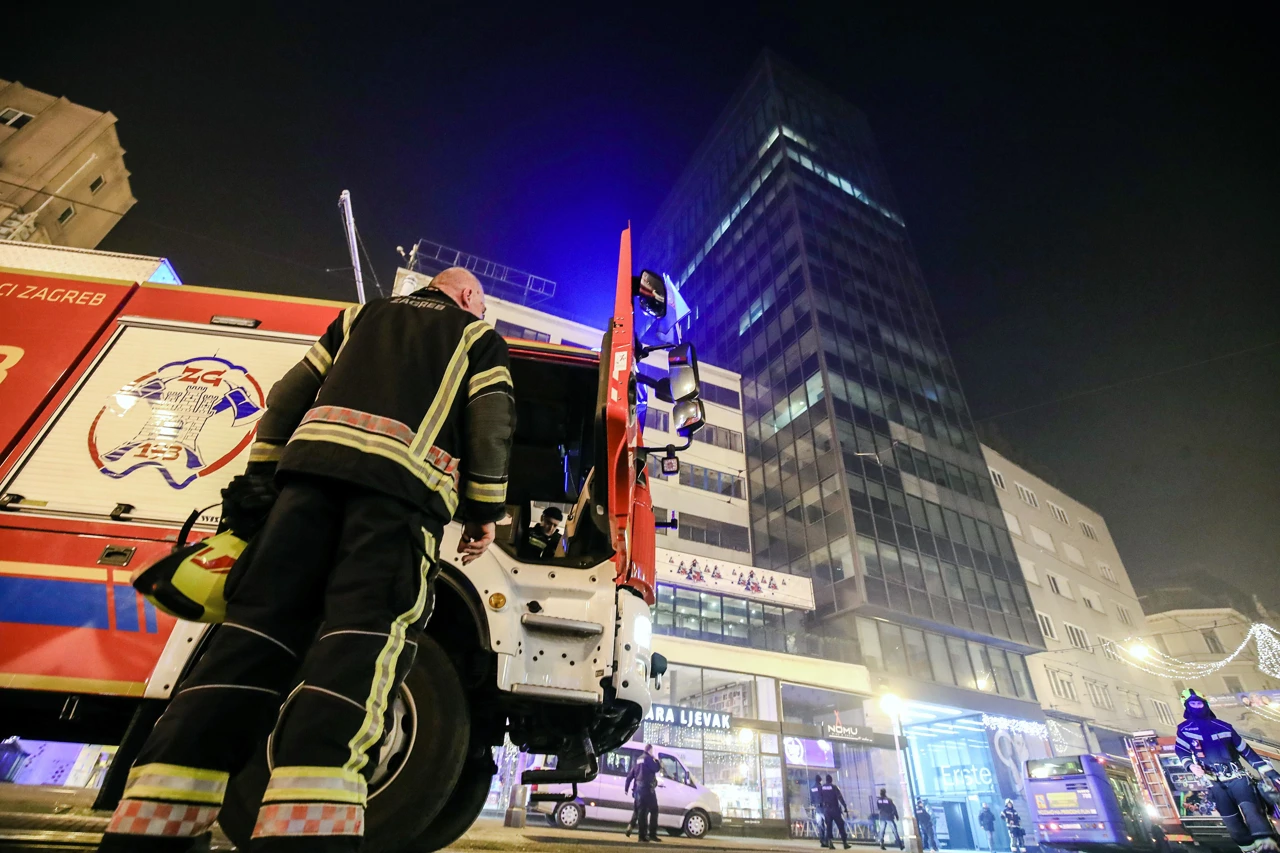 Gorio neboder na glavnom zagrebačkom Trgu, Foto: Sanjin Strukic/Pixsell
