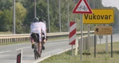 Biciklisti iz Švicarske u Vukovaru