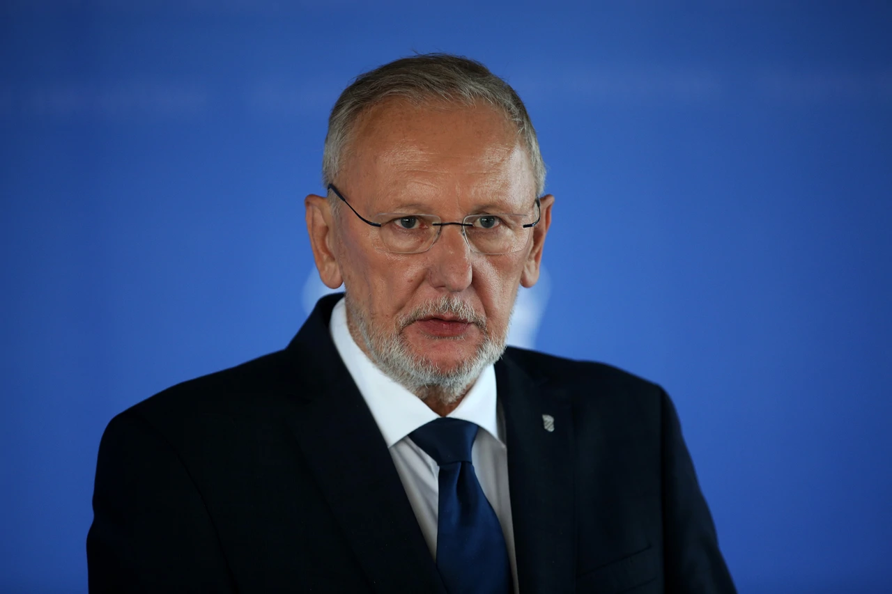 Davor Božinović
