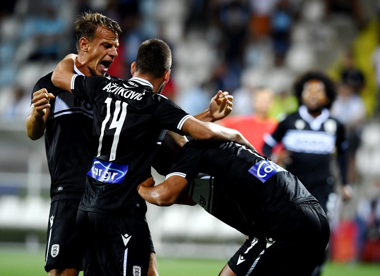 Slavlje igrača PAOK-a