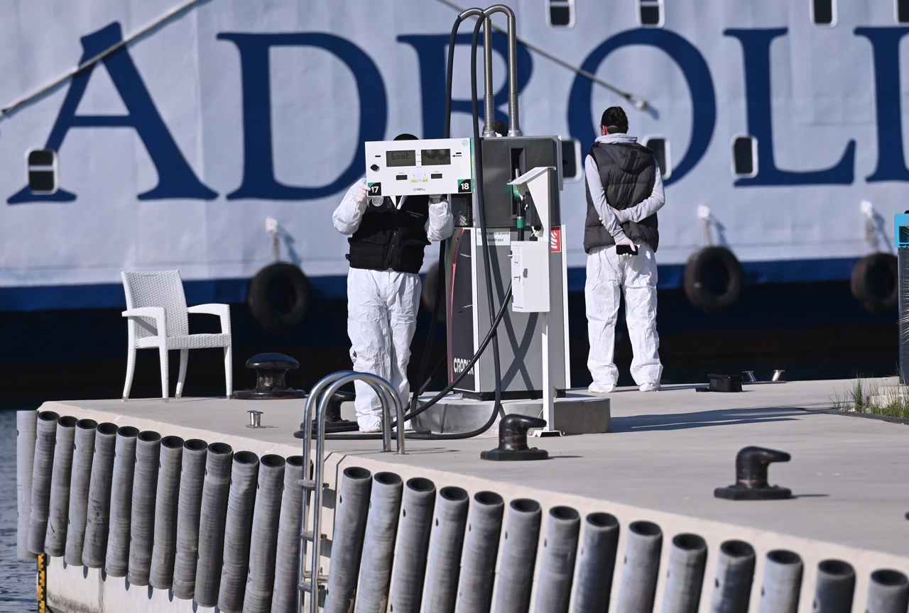  Zadar: Policijski očevid u Gaženici gdje je došlo do pucnjave , Foto: Dino Stanin/PIXSELL