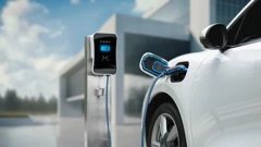 EK uvodi carine na uvoz električnih vozila iz Kine