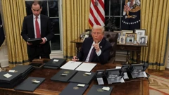 Trump u Ovalnom uredu