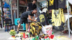 Građani odaju počast stradalom navijaču
