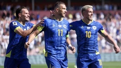 Edin Džeko u slavlju sa suigračima