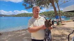 Vedran Petešić na Dugom Otoku spasio sovu