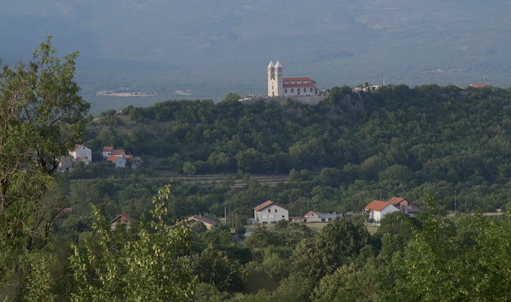 dokumentarni film RATNICI IZ ŠKOLSKIH KLUPA