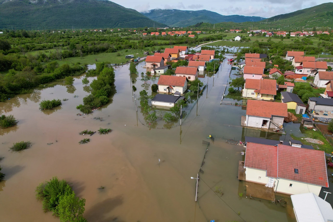 Gračac iz zraka, Foto: Slaven Branislav Babic/PIXSELL