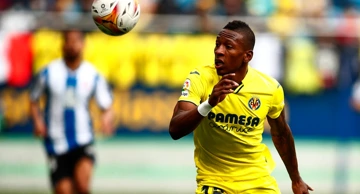 Pervis Estupinan u dresu Villareala