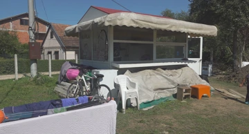 Karlovačka obitelj s dvoje djece već dva mjeseca živi u kiosku