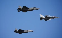 Avioni F-35 i F-16 u preletu, Foto: Kacper Pempel/Reuters