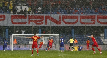 Dvoboj Crne Gore i Hrvatske