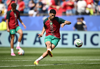 Achraf Hakimi na zagrijavanju, Foto: Dylan Martinez/REUTERS