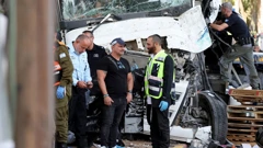 U naletu kamiona na autobusnu stanicu deseci ozlijeđenih