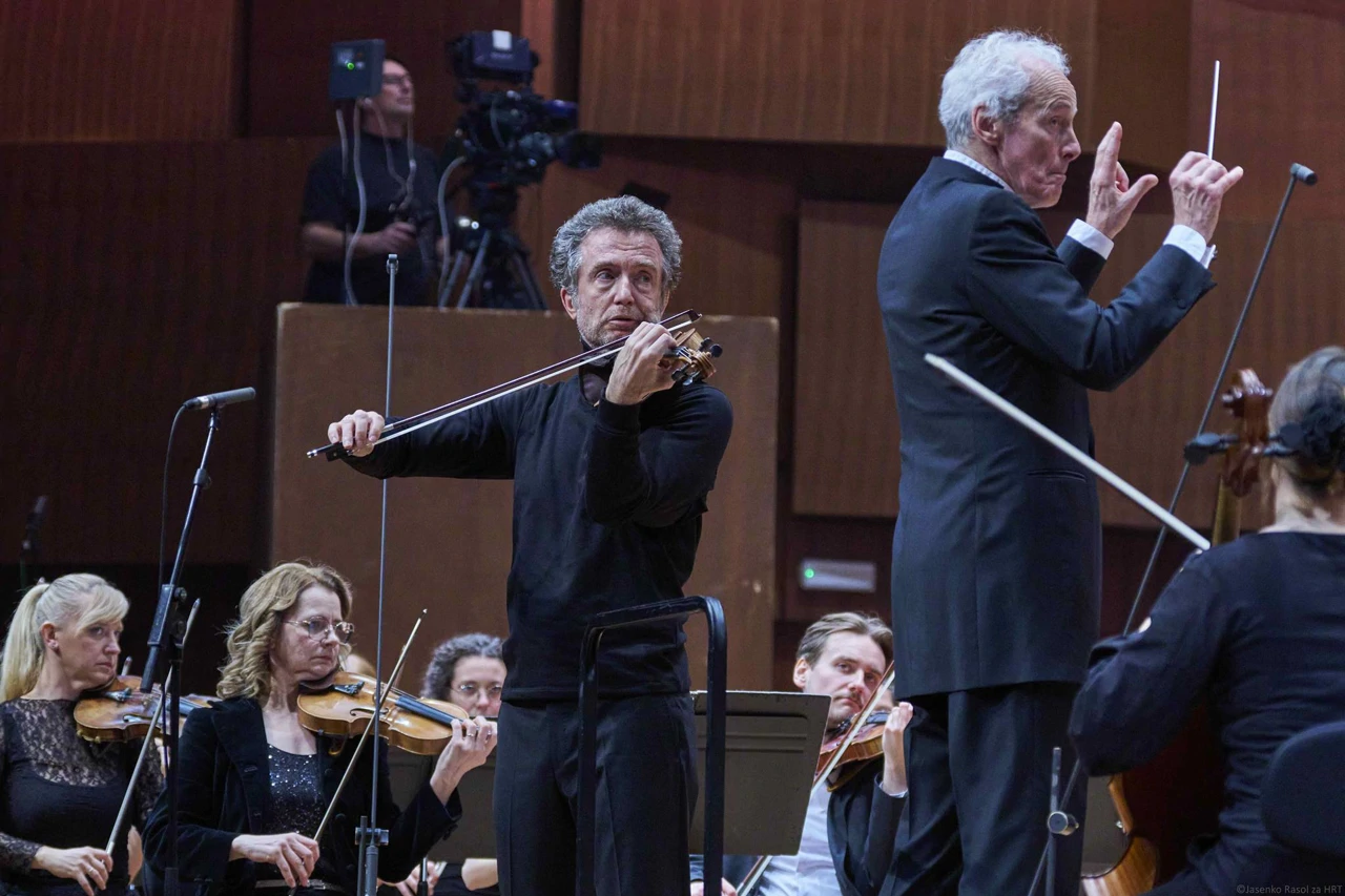 Tedi Papavrami, Paul Daniel