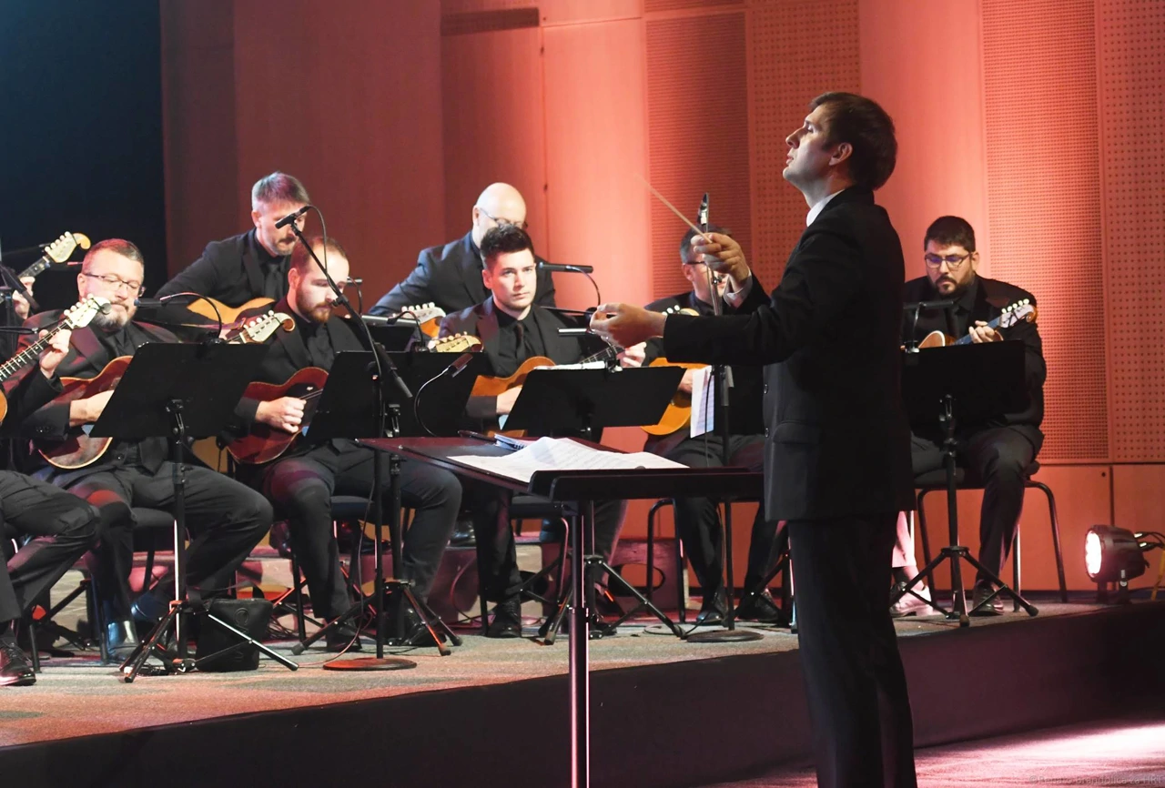 Tamburaški orkestar HRT-a i Matija Fortuna 