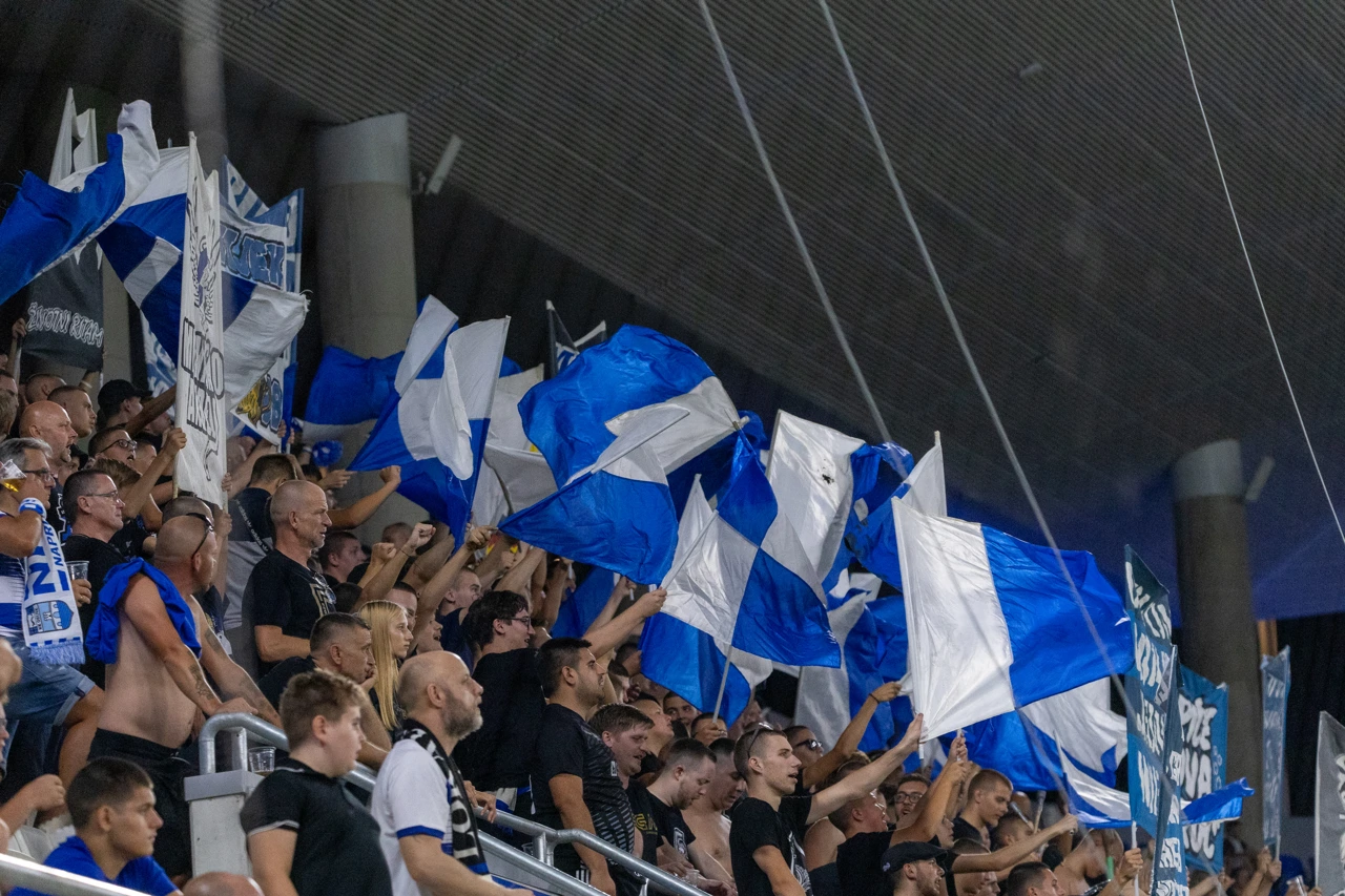 Navijači na Opus Areni, Foto: Borna Jaksic/PIXSELL