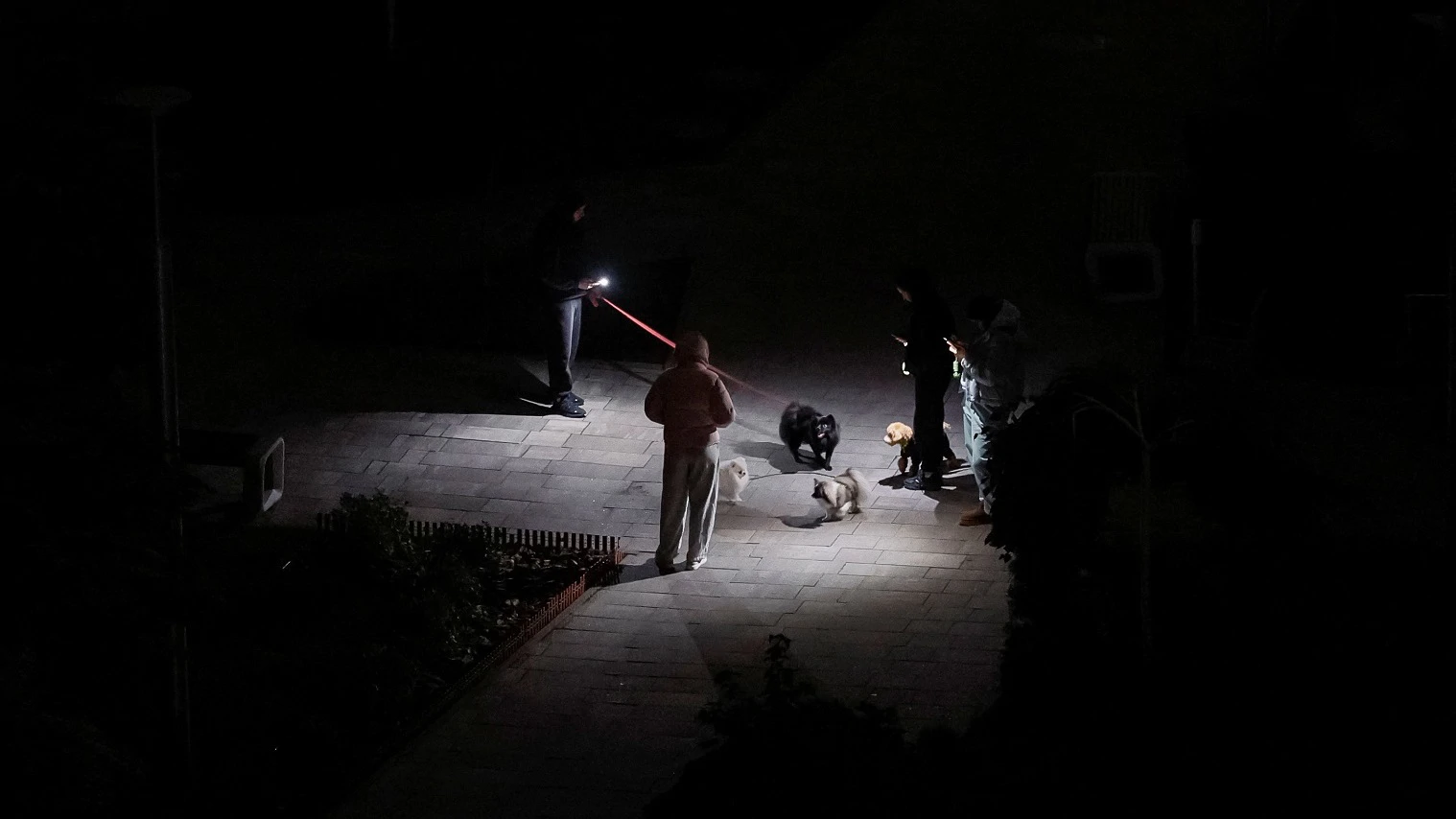 Zbog preopterećenja mreže nestanci struje u Kijevu i drugim regijama