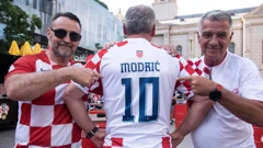 Zagrepčani se pripremaju za javno gledanje utakmice Hrvatska - Engleska, Foto: Darko Tomas/CROPIX