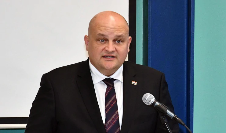 Ministar gospodarstva Ante Šušnjar