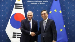 Josep Borrell i Cho Tae-yul