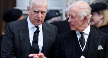 Britanski kralj Charles III. i njegov mlađi brat Andrew