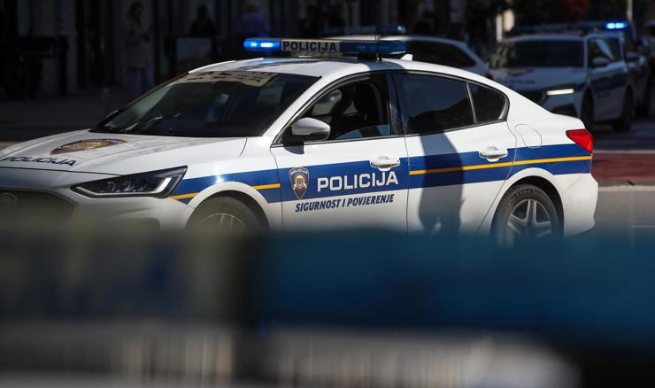 Slao lažne dojave o bombama i lažno prijavljivao građane