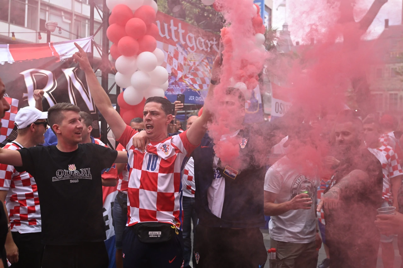 Okupljanje hrvatskih navijača , Foto: Ante Cizmic /CROPIX