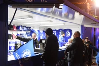 Navijači uoči utakmice Chelsea - Dinamo, Foto: Toby Melville/REUTERS