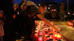 Split: Odana počast svim žrtvama Vukovara kraj spomenika „I u mom gradu Vukovar svijetli“ , Foto: Ivana Ivanovic/PIXSELL