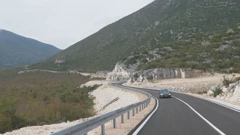 Prometnica od Zavale do granice s Hrvatskom 