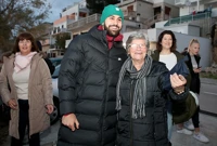 Joško Gvardiol u zagrljaju svoje ponosne bake , Foto: Sime Zelic/Pixsell