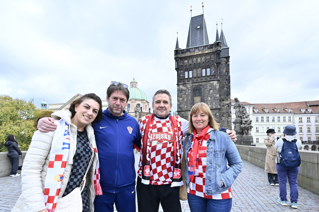 Hrvatski navijači u Pragu 