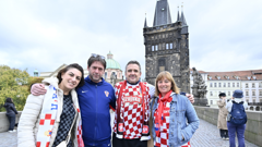 Hrvatski navijači u Pragu 