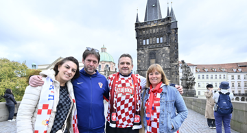 Hrvatski navijači u Pragu 