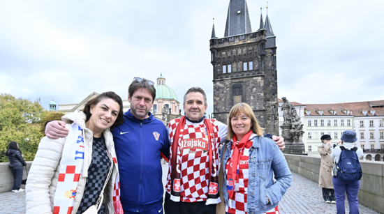 Hrvatski navijači u Pragu 