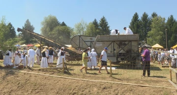 Na Ploščićkom mašinanju prikazan tradicijski način žetve