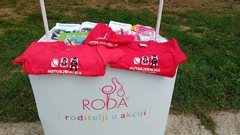 Pregled autosjedalica, Foto: Radio Osijek/HRT