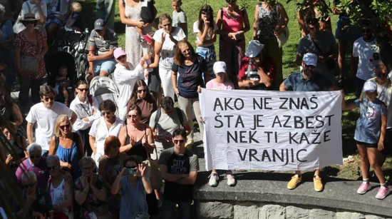 Prosvjed građana protiv broda Moby Drea 