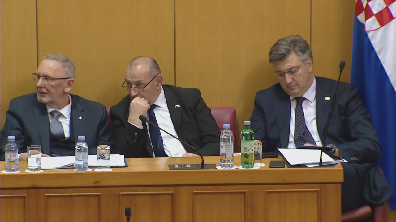 Premijer i ministri u Saboru