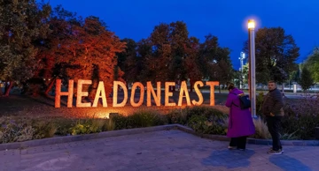 "HeadOnEast"