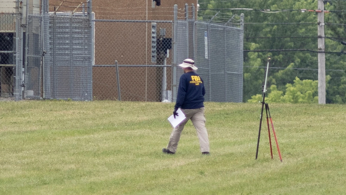 FBI došao do telefona osumnjičenog za pucanje u Trumpa